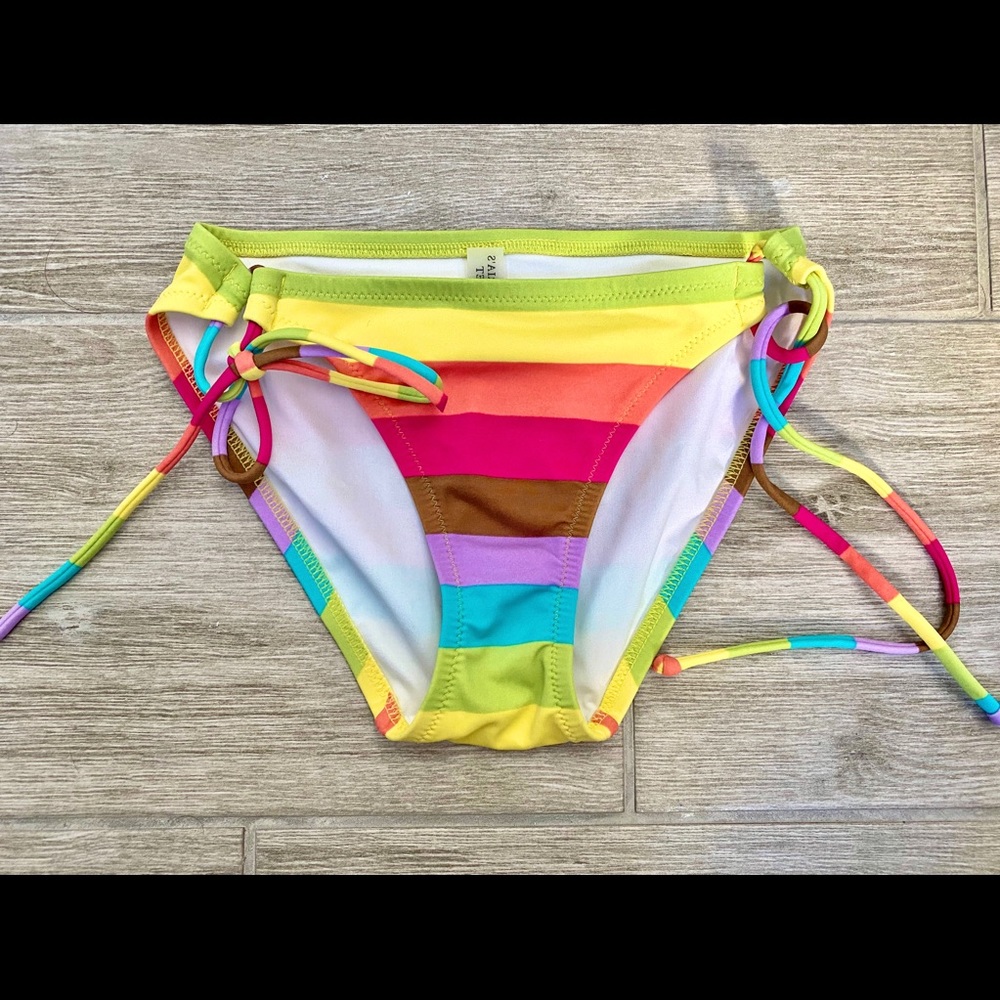 Victoria’s Secret tie bikini bottoms